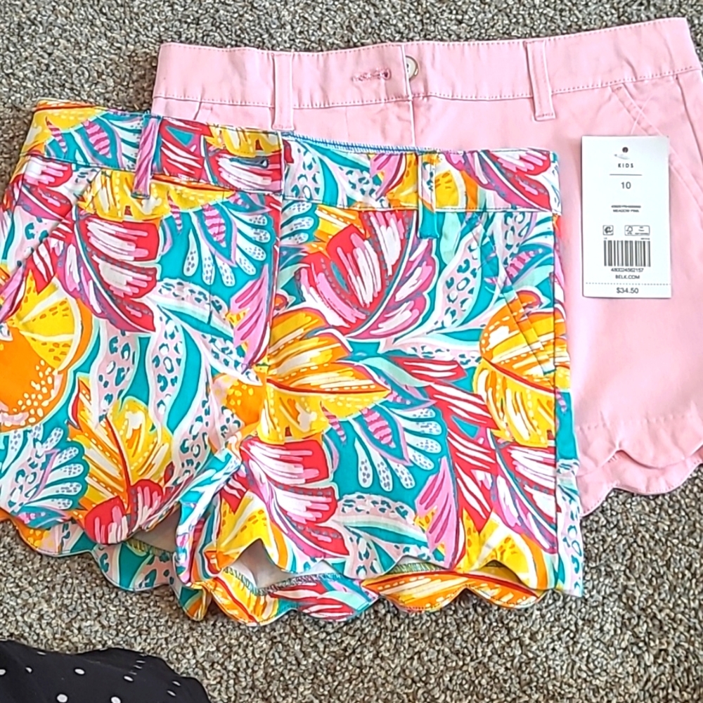 Girls Crown & Ivy shorts